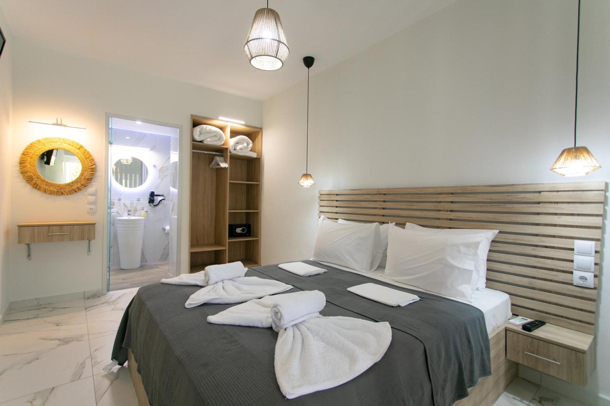 Ella Apartments Parga Esterno foto